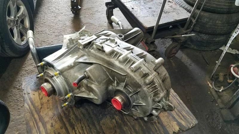 GMC Yukon 2007-2013 conjunto de caja de transferencia de 6,2 L automático AWD OEM Foto 2 de 4