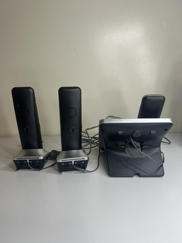 3x Panasonic KX-TGF970 Phone Handsets 2x PNLC1084 Charging Base & KX-TGF970 - Zdjęcie 10 z 14