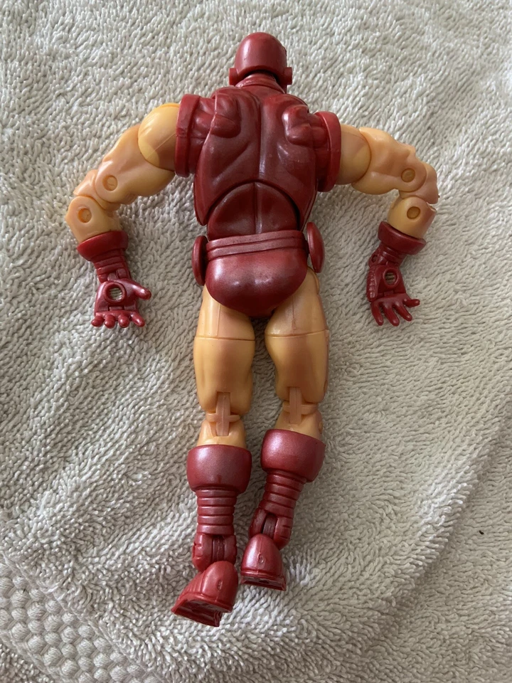 Figura de acción Iron Man Tony Stark ToyBiz 2002 Marvel Legends serie 1 Foto 3 de 4