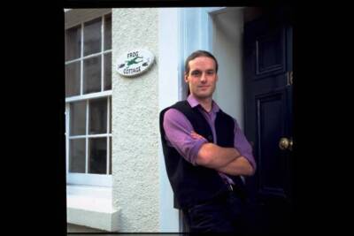Television Presenter Nick Baker Of The Really Wild Show 1996 OLD TV PHOTO 5