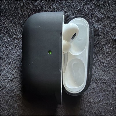 Apple AirPods Pro Wireless Earbuds White Bluetooth Noise Cancelling Mic