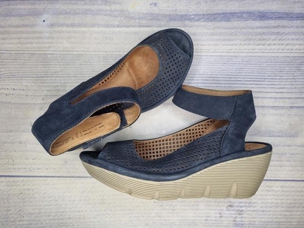 Women Clarks Heels Navy 37.5 #7C11