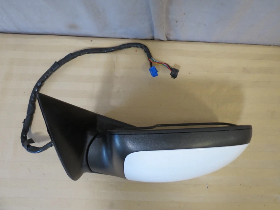 03-06 Tahoe Sierra Silverado POWER HEAT AUTO DIM Mirror Left DRIVER w Turn OEM - Image 4 of 4