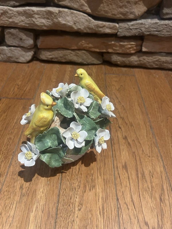Vintage Italian Capodimonte Style Porcelain Birds Floral Centerpiece Italy