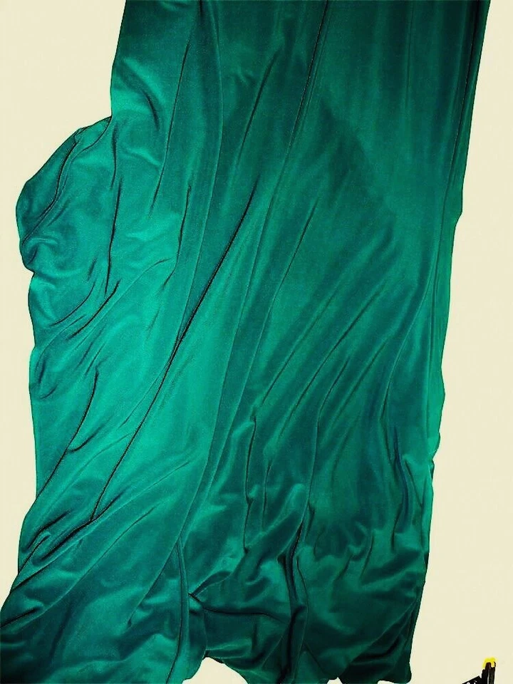 Maxi Vestido de Noche Bloomingdales, Hunter Verde Apertura Frontal con Etiquetas Talla 2 Foto 4 de 4