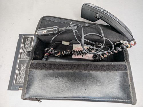 Vintage California Mobile Phone By Motorola With Black Leather Bag - Sold as is - Photo 10 sur 12