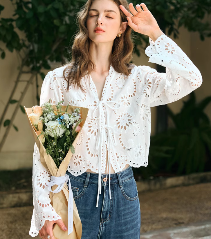 yilon イロン　Blossom lace tops white yilon イロン Blossom lace tops ホワイト