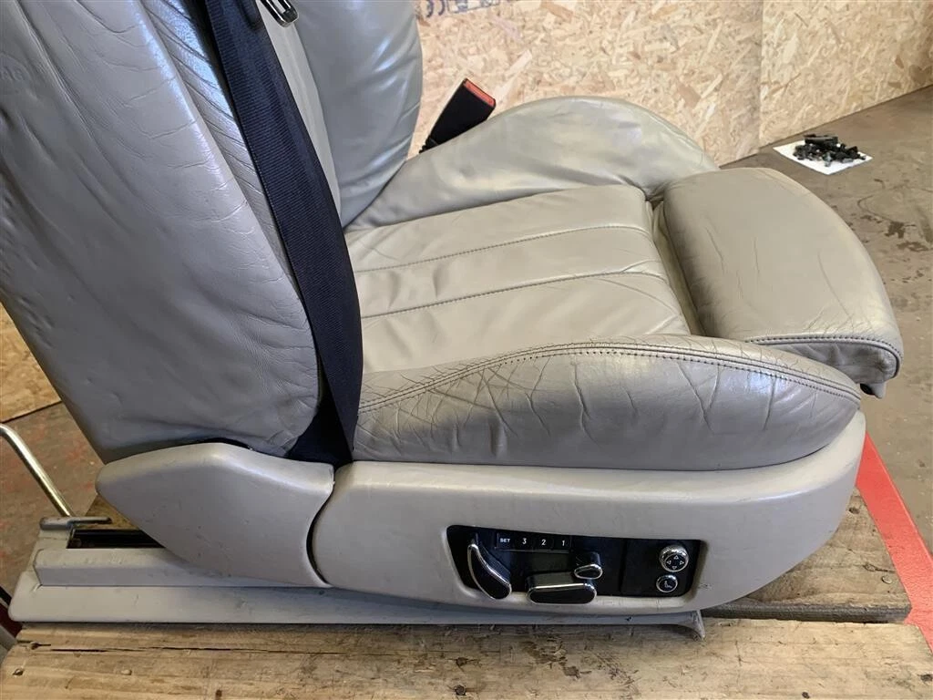 Child seat top bentley continental