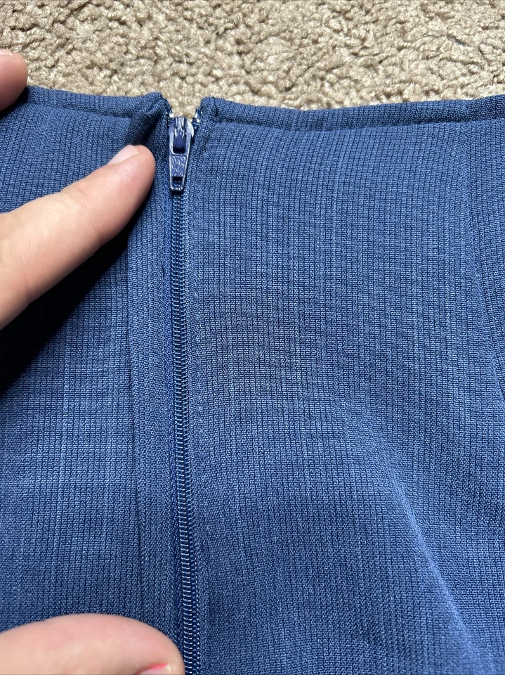 Vintage Women’s Size 7 Wrapper Blue Mini Skirt - Image 4 of 4