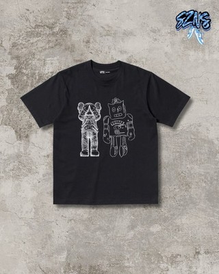 KAWS x WARHOL UT UNIQLO TEE ROBOT + KAWS FIGURE (NEW) SIZE SMALL