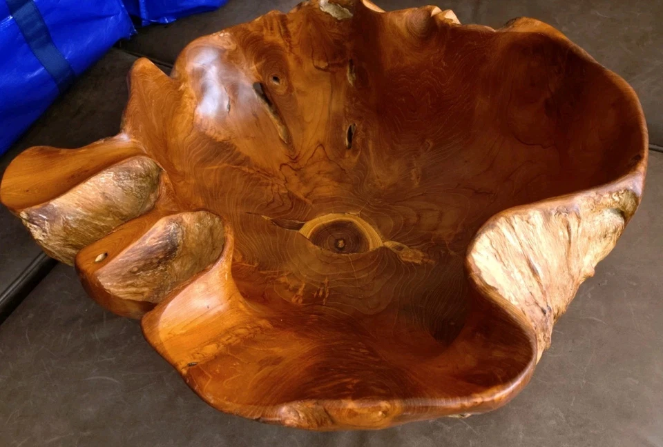 Teak Root XXL Wooden Bowl 60 cm Length 46 cm Depth 20 cm Height Bulk Loose 11 - Image 3 of 4