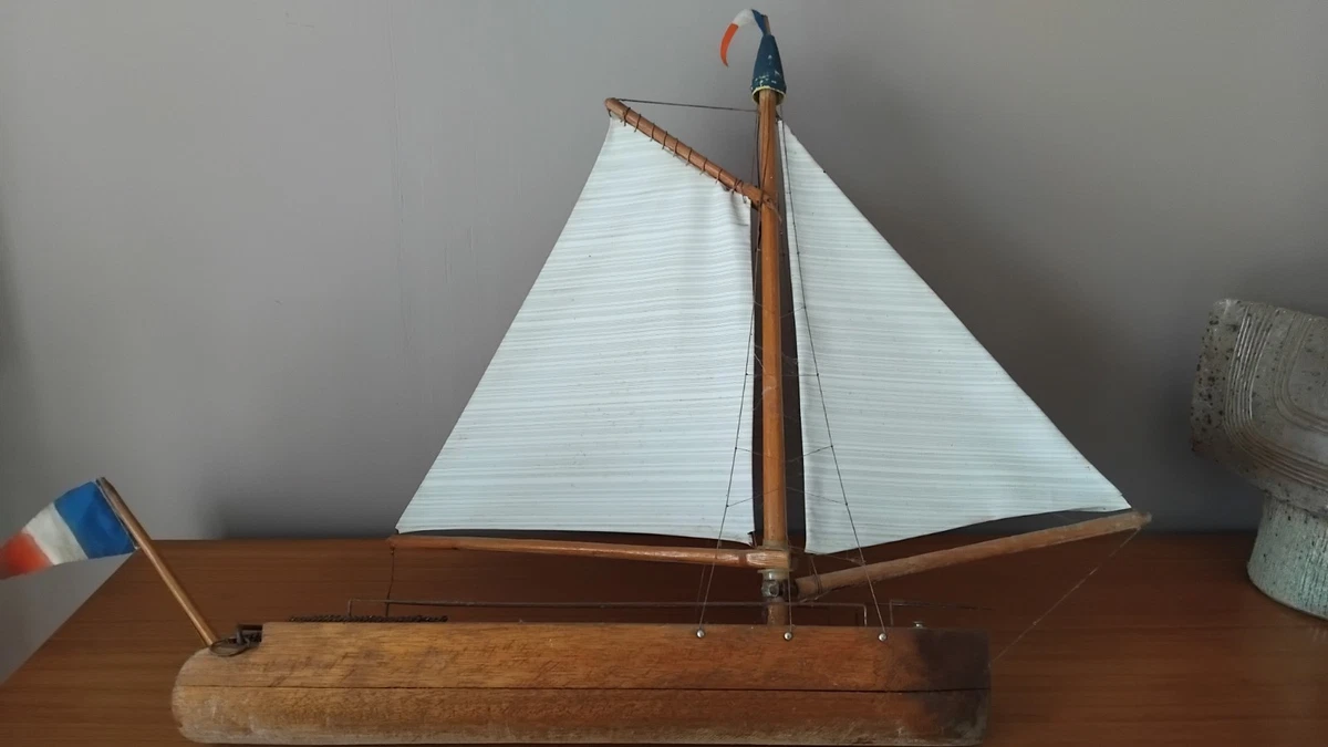 Maquette Ancienne De Grand Thonier - Bateau Voilier En Bois - Vieux Gréement