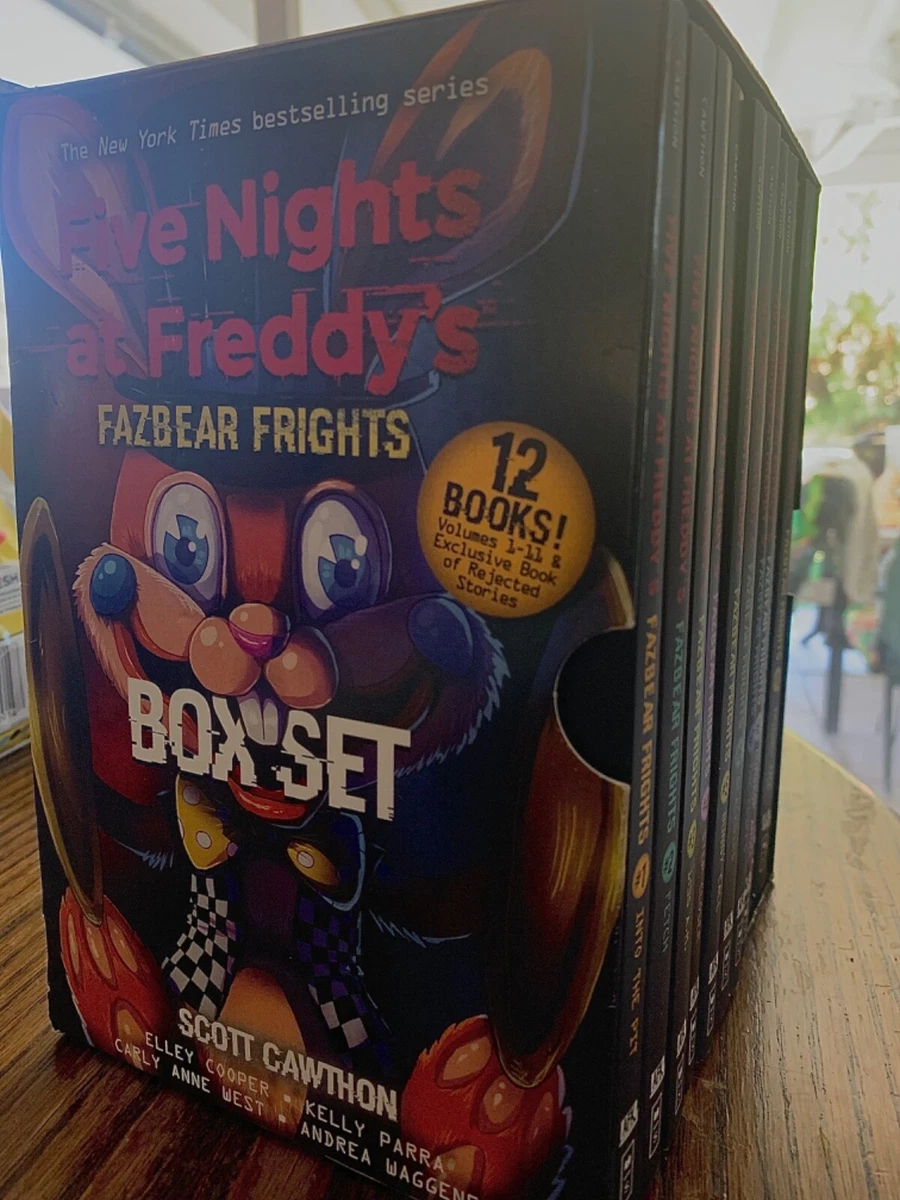 Into the Pit: Five Nights at Freddy's: Fazbear Frights, Book 1