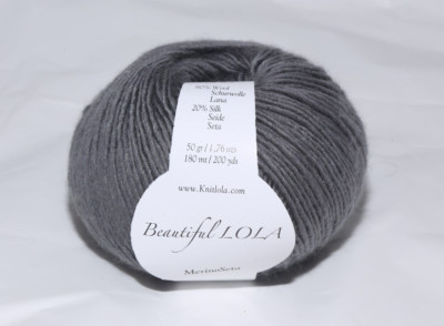 Beautiful Lola Merino Seta Yarn 80% Wool/20% Silk from Italy