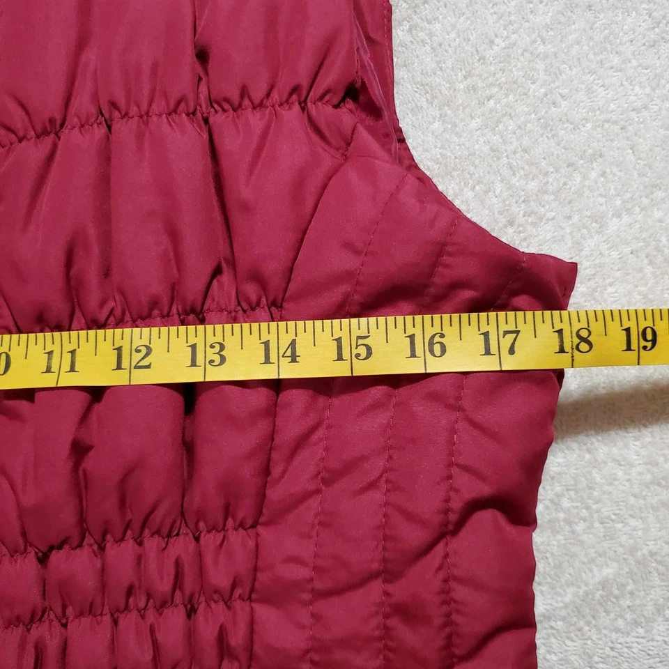 Outer Edge Womens Vest Puffer Red MWT Medium MSRP $30 M - Image 4 of 4