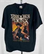 Brooks & Dunn 2004 Red Dirt Road Tour Shirt- Size Medium