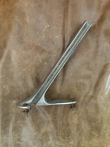 VINTAGE CENTURY WOOD BOAT WINDSHIELD CENTER BRACKET