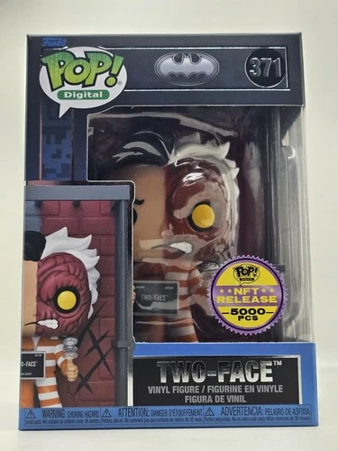 Funko Pop! Digital #371 Batman 85th Two-Face Ultra LE 5,000 + Protector