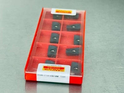 Sandvik R390-17 04 08M-MM S30T Carbide Insert (Pack of 10)