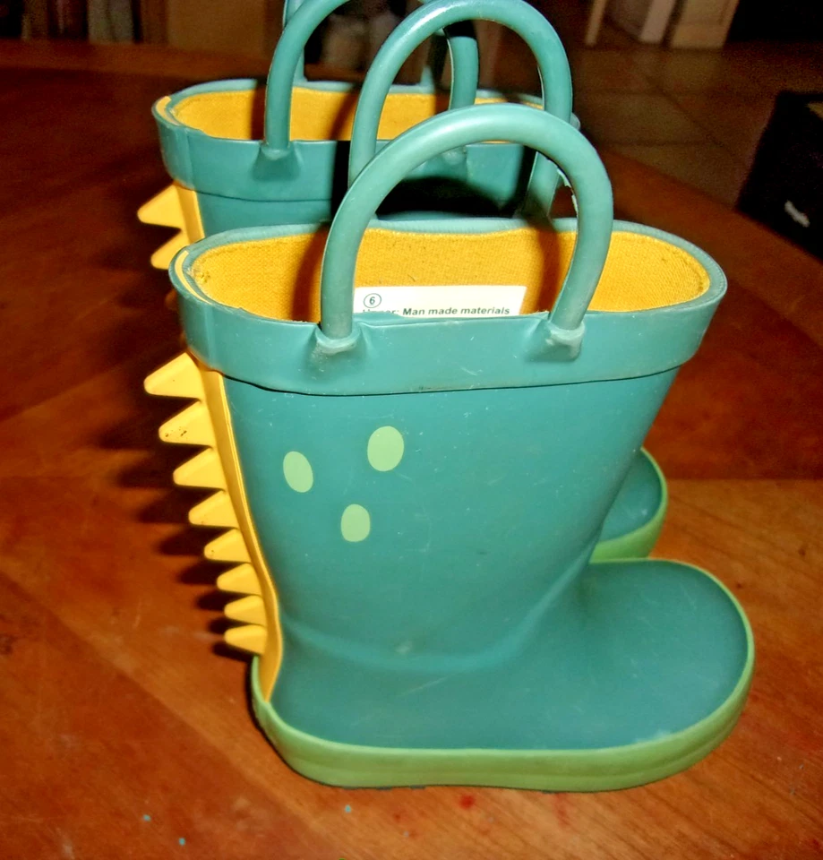 Target Rubber Rain Boots Dinosaur Green w handles toddler sz 6 - Image 2 of 4