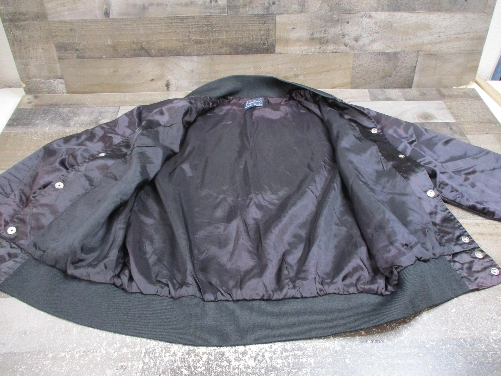 Vintage Caesars Casino Jacket Men XL Black Satin Atlantic City Emperors Club 80s - product detail image 9