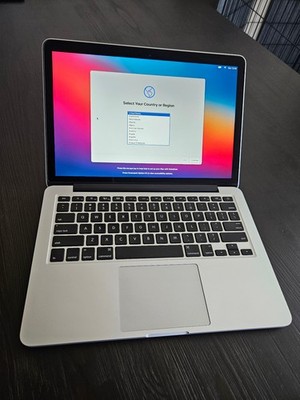Apple Macbook Pro 13.3'' Retina A1502 - 128GB SSD, 8GB RAM, Intel i5-4278U