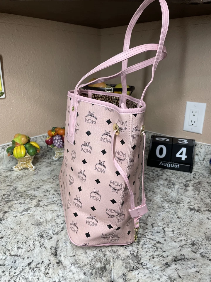 MCM Woman Pink Tote Bag Mediun With Pounch Same Day SHIPPING - Image 3 of 4