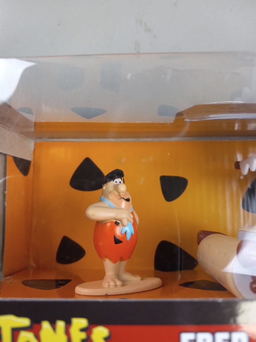 Jada Toys The Flintstones 1:32 Fred Flintstones Flintmobile