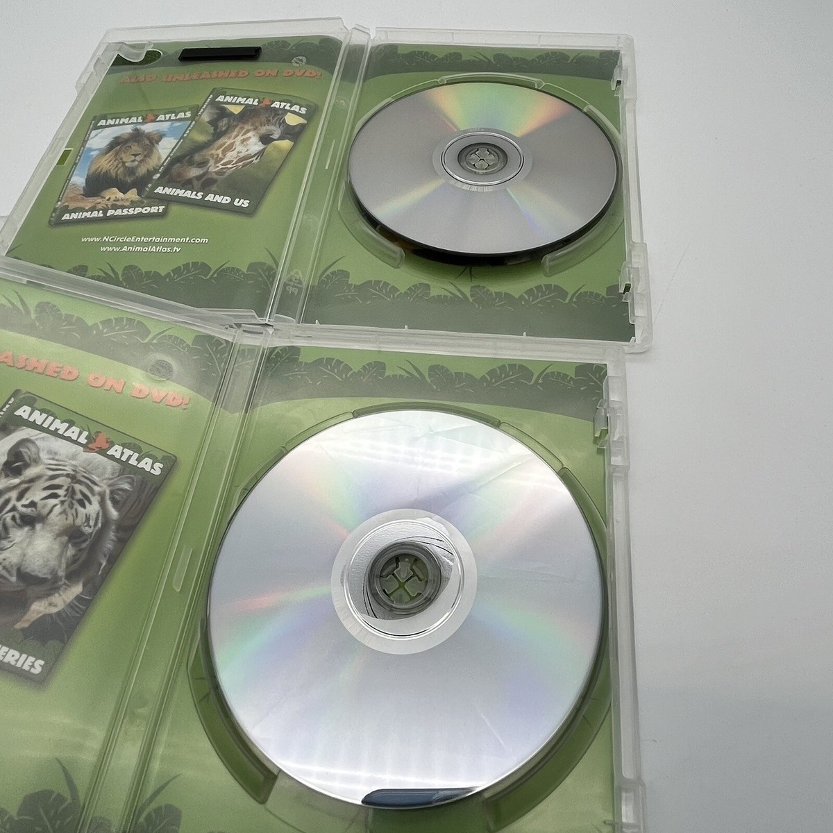 (未使用･未開封品)Animal Atlas: Animal Mysteries [DVD] Lot of 2 DVD Animal Atlas: Animal Mysteries & Animals And Us