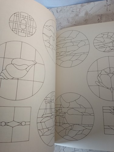 Treasury of Traditional Stained Glass Designs VTG Dover Winterbotham Color Clip - Picture 6 of 12