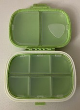 Pill Organizer Small Travel Plastic green 8 compartments New