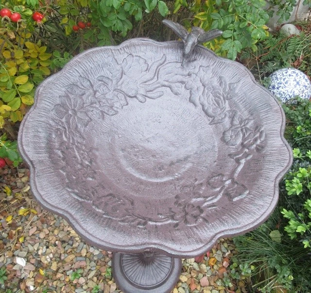 GROSSE VOGELTRÄNKE VOGELBAD ANTIK STIL GARTENDEKO LANDHAUSSTIL GUSSEISEN NEU br - Bild 2 von 2