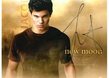Taylor Lautner Autogramm signed 15x21 cm Bild 