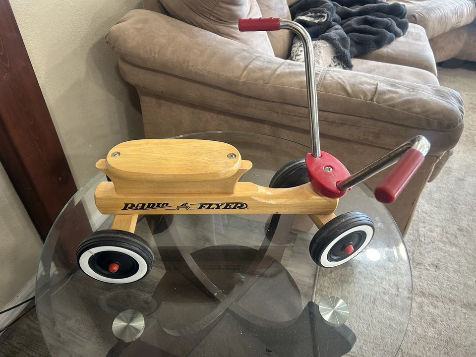 Radio Flyer Madera de Arce 4 Ruedas Scooter Triciclo Bicicleta Niños Juguete para Paseo Foto 2 de 2