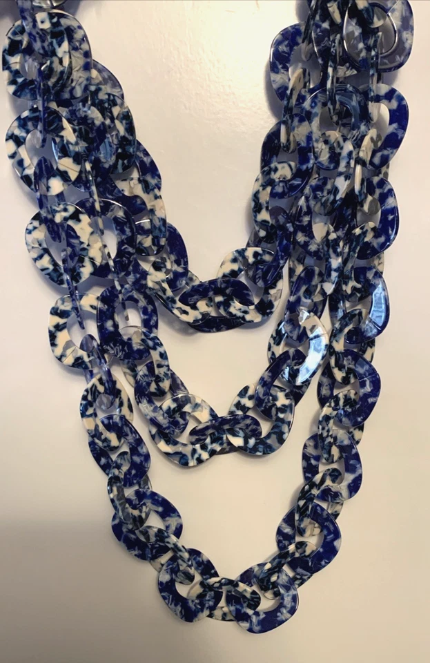 Collar de pasarela firmado SJ Sassy Jones azul Zaria Luxe cadena eslabones de resina Foto 4 de 4