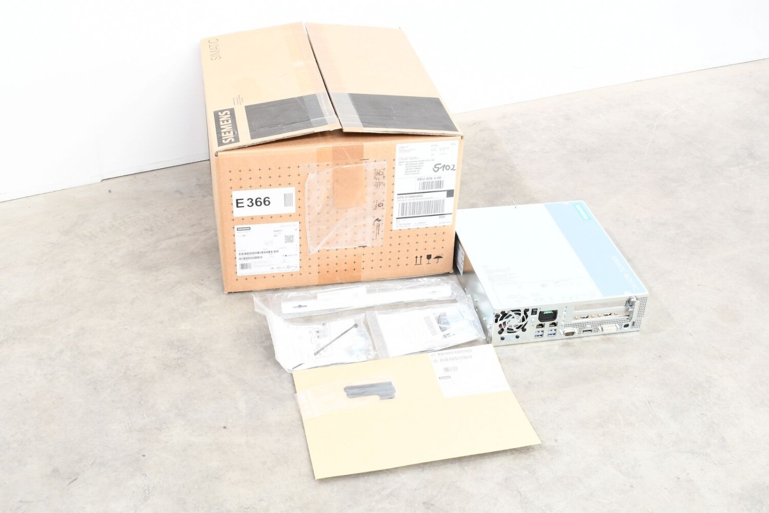SIEMENS 6AG4131-2GM30-1CX6, IPC627D, Box-PC, Rev03