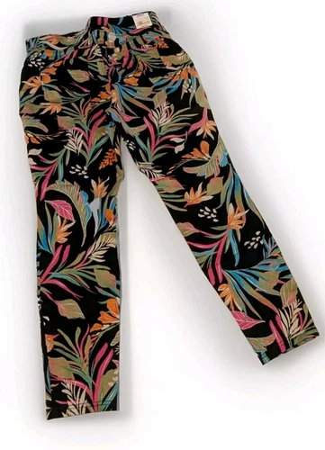Ox 14W Terra & Sky Black And Flower Skinny Mid Rise Jegging