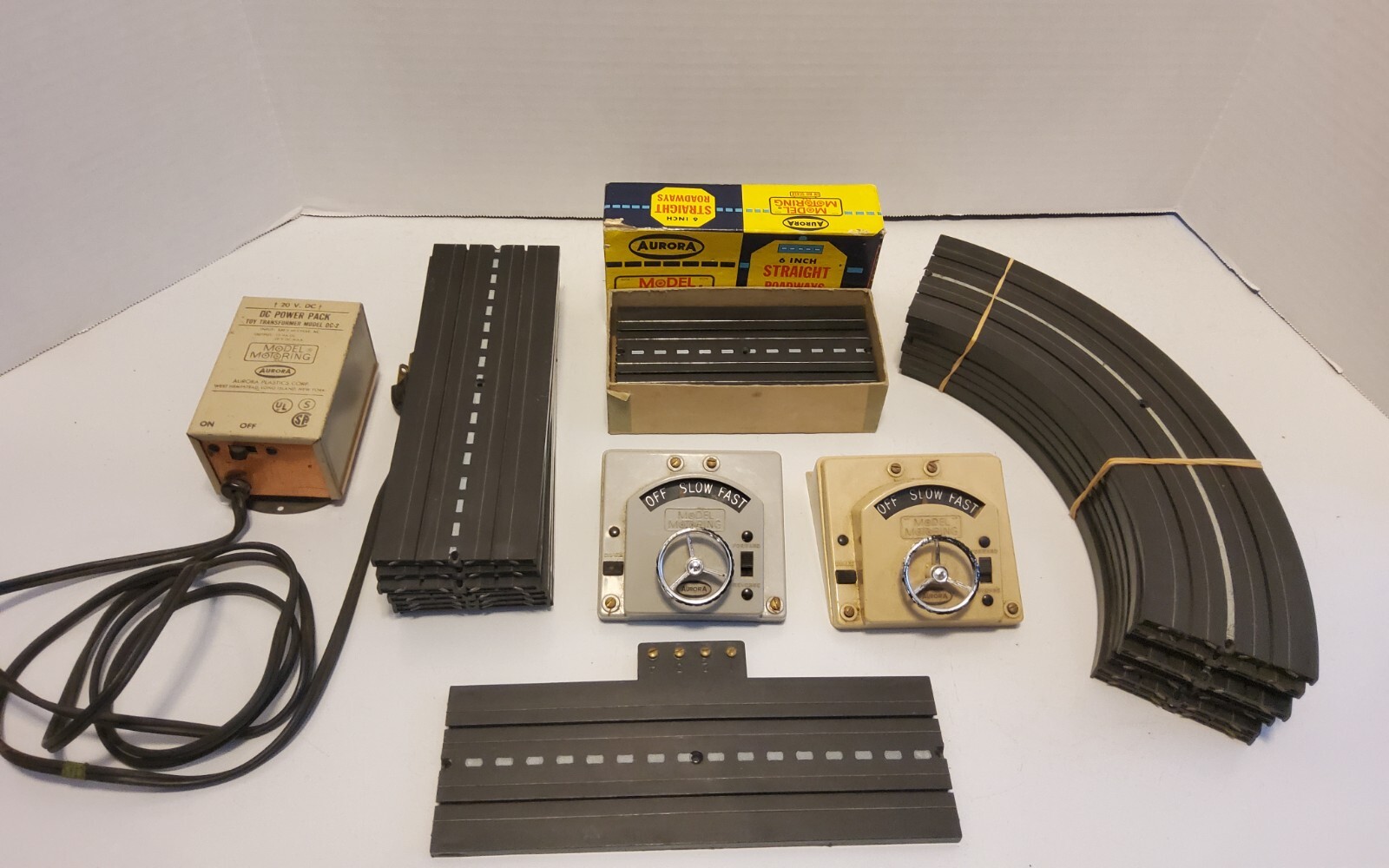 Aurora Vintage Slot Car Track Set eBay