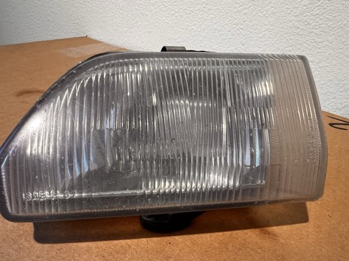 Acura Integra 90-93 3dr Coupe -(R)Side Fog Lamp - Preowned - Picture 9 of 10