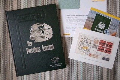 Der Postbus kommt 100 Jahre Kraftpost mit Fdc 50 Jahre Deutsche Kraftpost [Repr]