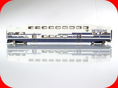 HO Scale ***METROLINK*** Bombardier Commuter Control Car #608 --- Athearn 2540