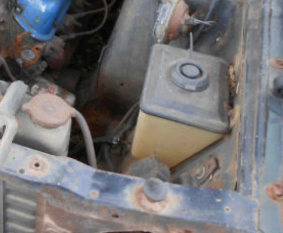 1970 1971 Parabrisas Lavadora Depósito Tanque Mercury Cyclone Torino Ranchero Nuevo Foto 3 de 4