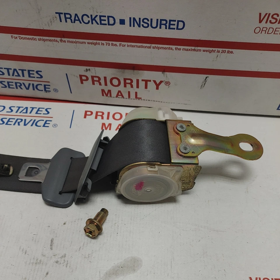 1995 1996 1997 Lexus LS400 4 Dr cinza cinto de segurança traseiro esquerdo segunda fila 7337050100B0 - Imagem 2 de 4