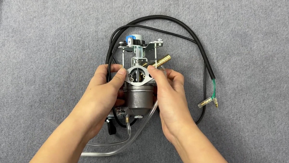HUAYI Carburetor P25-4-H For Champion Dual Fuel Inverter Generator