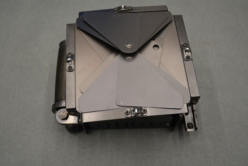 Lowel Omni-Light Flood Light W/Barn Door, Screen, Power Cord, Lamp Very Nice - Picture 3 of 5