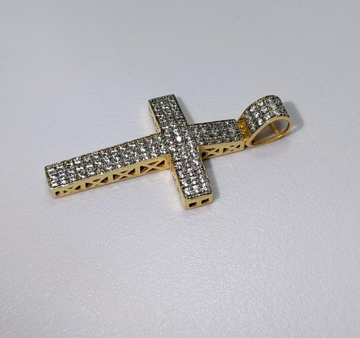 Ciondolo Croce Religiosa In Argento 925 Con Diamante Creato In Laboratorio 1,05 CT, Placcato Oro 14K, Uomo