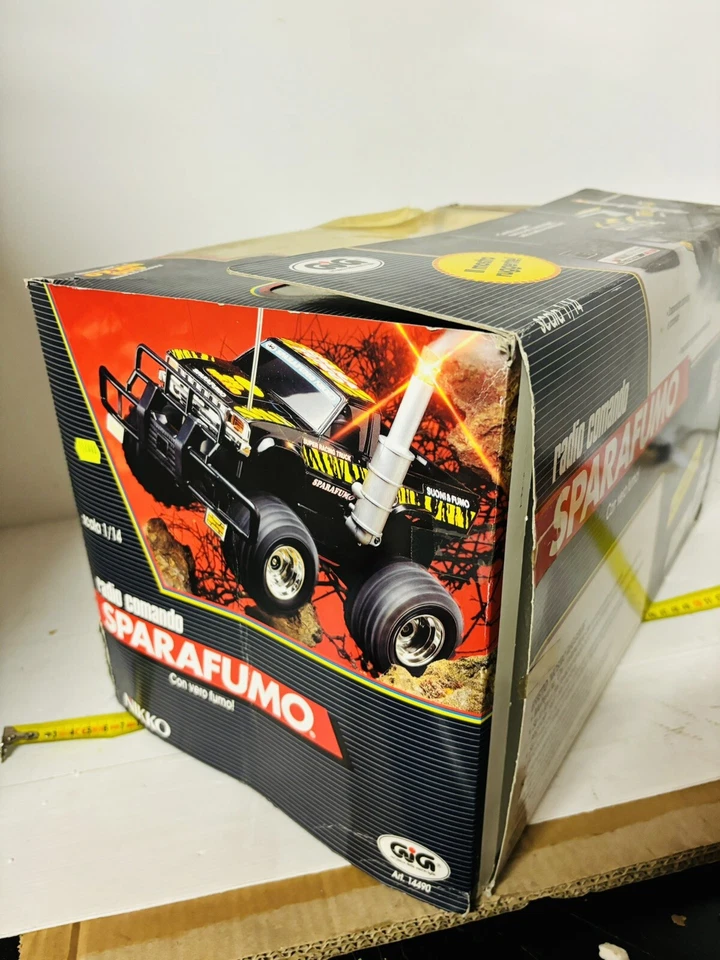 GIG NIKKO SPARAFUMO 1/14 RADIOCOMANDATA NUOVISSIMA RARE!! - Immagine 3 di 4