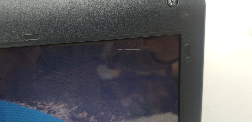 Toshiba Satellite Pro L450-13R - Celeron 900 2.2GHz - 2GB Ram - 15.6" - 250GB... - Image 2 of 4