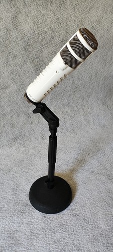 Rode Podcaster USB Mikrofon | PSM1 Spinne | DS1 Tischstativ (höhenverstellbar) - Bild 19 von 19