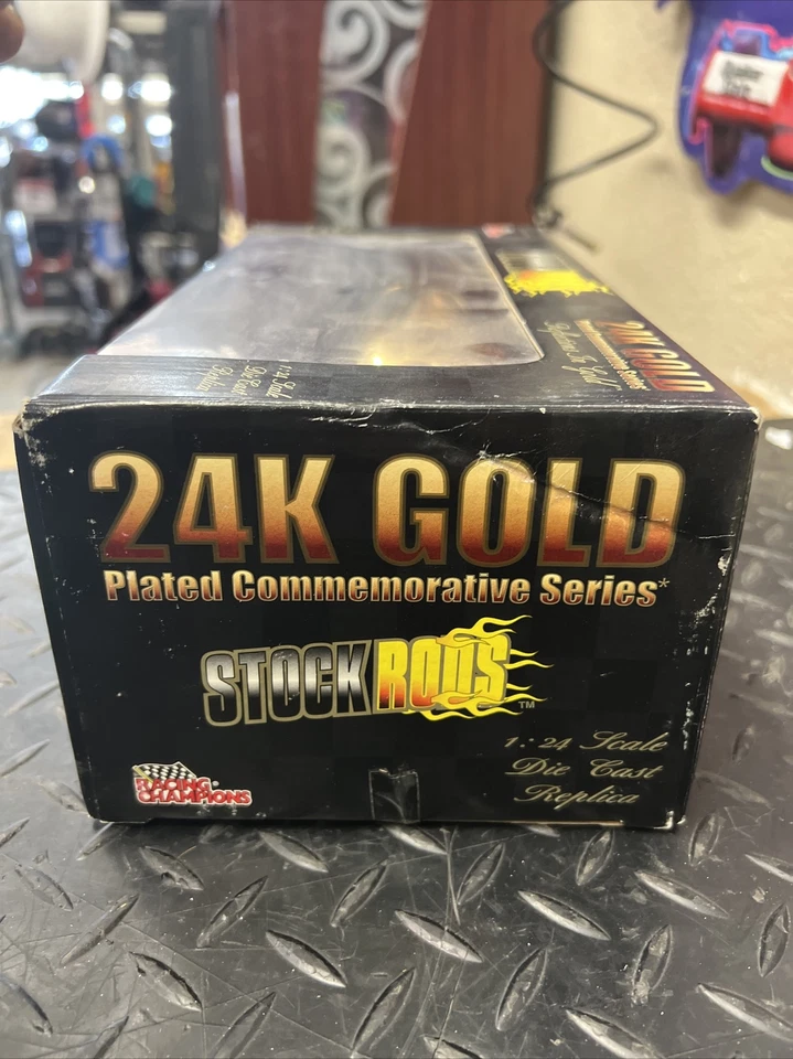 Varillas de stock Racing Champions chapadas en oro 24k 50 aniversario NASCAR #23 Foto 2 de 4